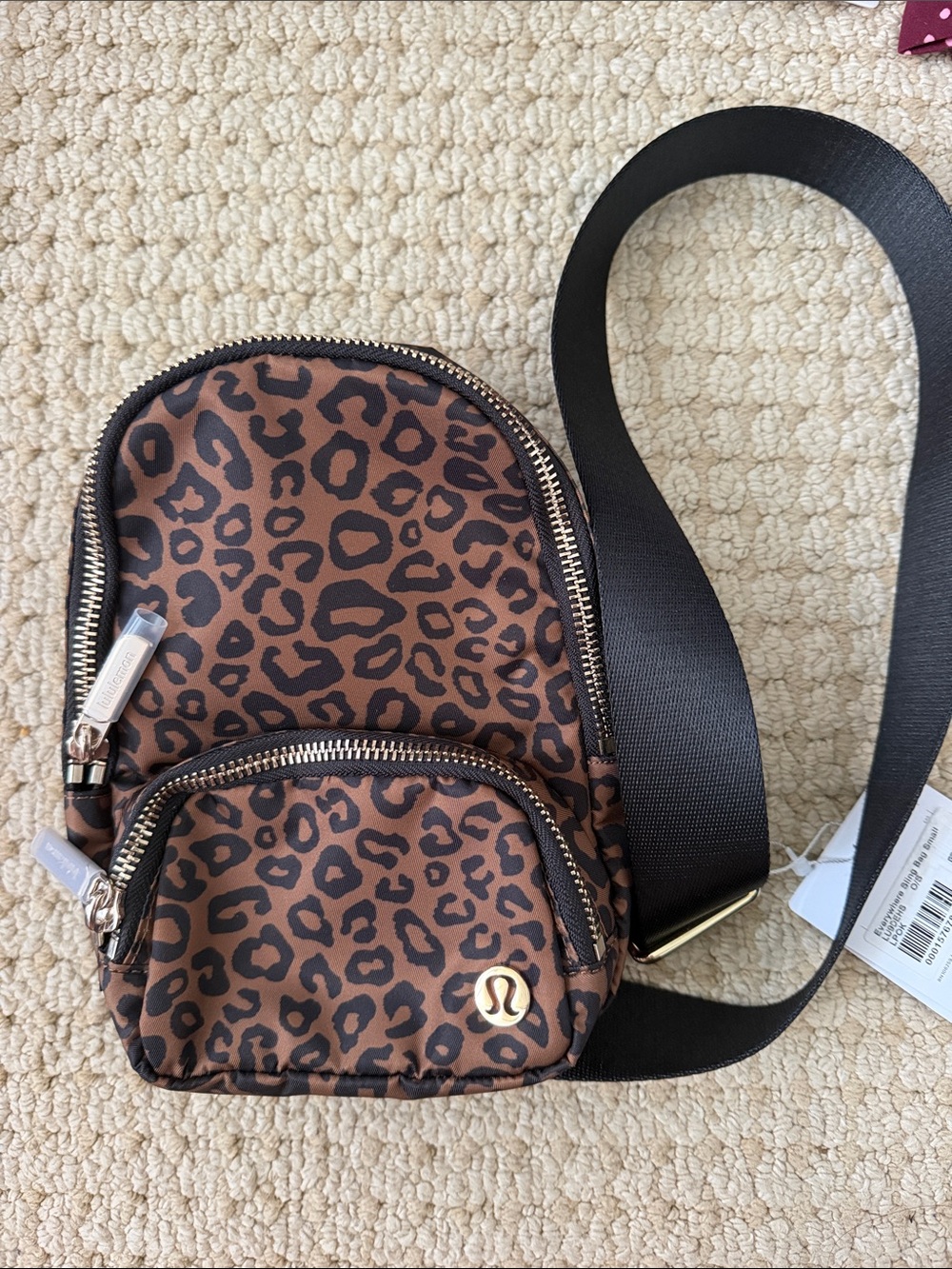 lululemon Everywhere Sling Bag Small